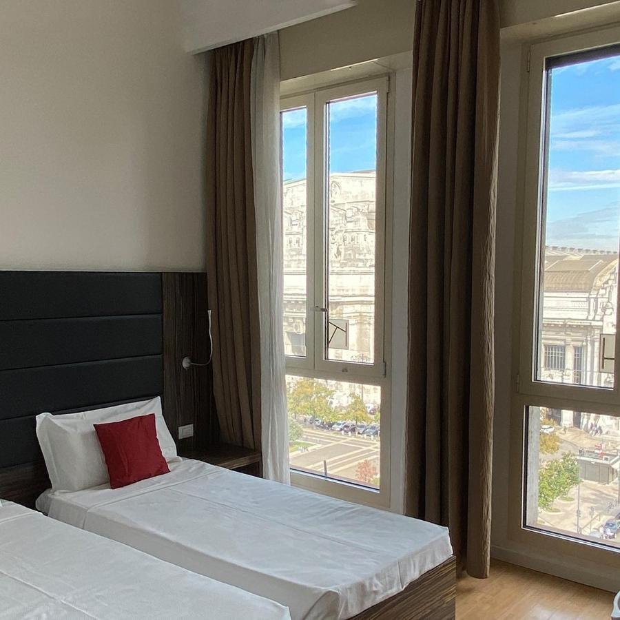 Ih Hotels Milano Centrale Guest House Εξωτερικό φωτογραφία