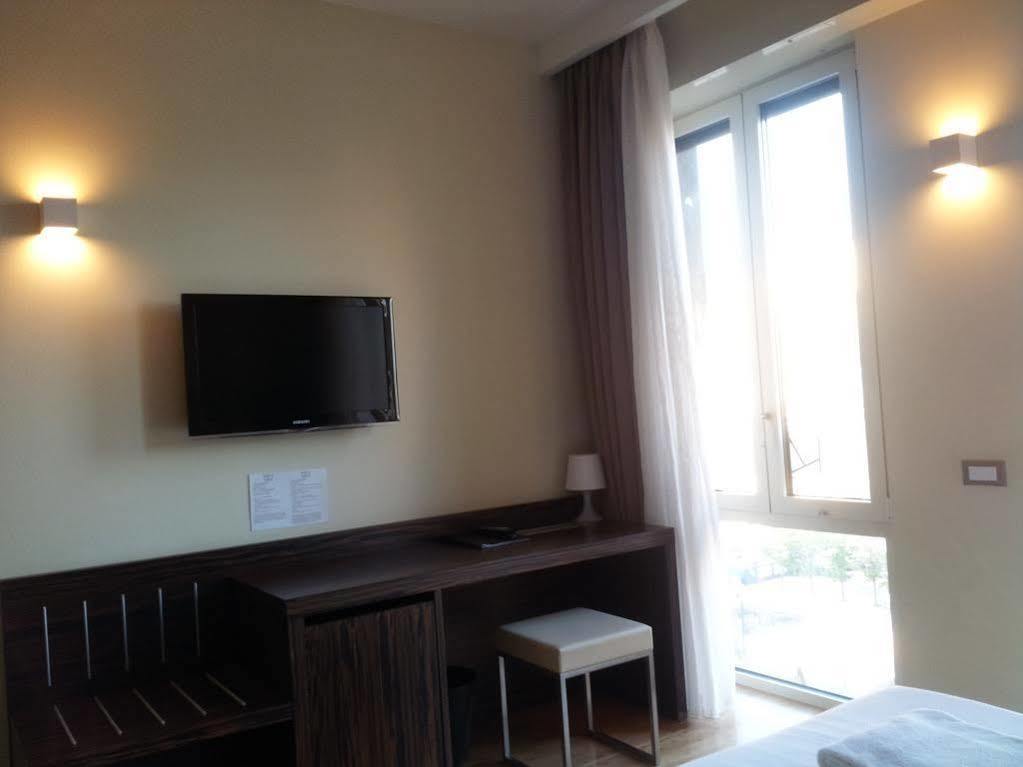 Ih Hotels Milano Centrale Guest House Εξωτερικό φωτογραφία